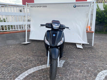 Carica l'immagine nel visualizzatore di Gallery, PIAGGIO MELDEY 150 S - 2024 - KM 4209