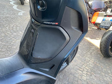 Carica l'immagine nel visualizzatore di Gallery, PIAGGIO BEVERLY 400 HPE - 2021 - KM 25316