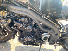 Carica l'immagine nel visualizzatore di Gallery, TRIUMPH SPEED TRIPLE 1050 - 2007 - KM 34097