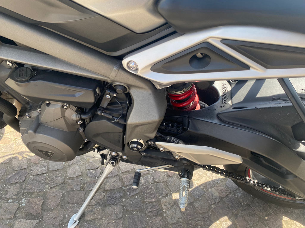 TRIUMPH STREET TRIPLE R - 2021 - KM 18899