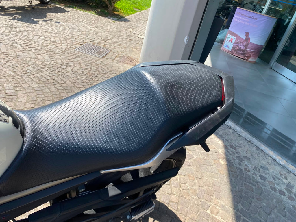 YAMAHA XJ6 - 2011 - KM 25947