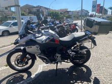 Carica l'immagine nel visualizzatore di Gallery, BMW F 900 GS ADVENTURE - 2024 - KM 7234