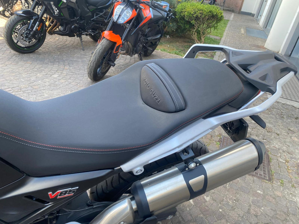 MOTO GUZZI V85 STRADA - 2025 - KM 1401