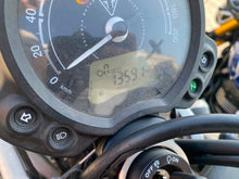 Carica l'immagine nel visualizzatore di Gallery, TRIUMPH STREET SCRAMBLER 900 - 2019 - KM 13591