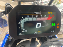 Carica l'immagine nel visualizzatore di Gallery, BMW R 1300 GS ADVENTURE TROPHY - 2025 - KM 807