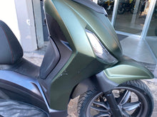 Carica l'immagine nel visualizzatore di Gallery, PIAGGIO BEVERLY 300 S - 2022 - KM 12256