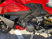 Carica l'immagine nel visualizzatore di Gallery, DUCATI STREETFIGHTER V2 - 2026 - KM 381
