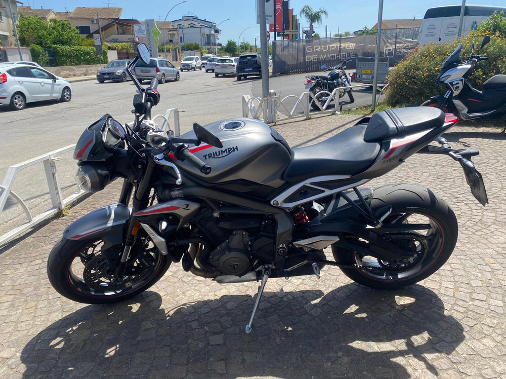 TRIUMPH STREET TRIPLE R - 2021 - KM 18899
