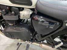 Carica l&#39;immagine nel visualizzatore di Gallery, TRIUMPH BONEVILLE T100 - 2021 - KM 8245