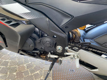 Carica l&#39;immagine nel visualizzatore di Gallery, APRILIA RSV4 FACTORY - 2025 - KM 6098