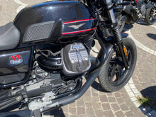Carica l'immagine nel visualizzatore di Gallery, MOTO GUZZI V7 SPECIAL - 2024 - KM 7645