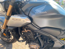 Carica l'immagine nel visualizzatore di Gallery, HONDA CB 650 R - 2021 - KM 5462