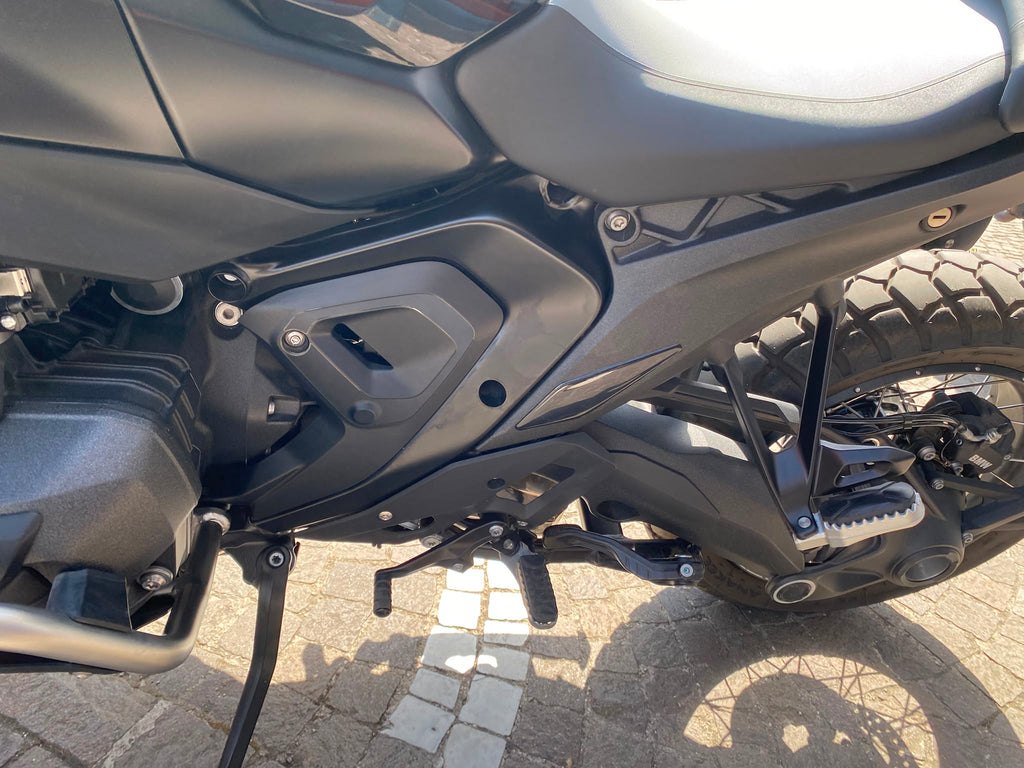 BMW R 1300 GS TRIPLE BLACK - 2025 - KM 3398