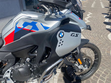 Carica l'immagine nel visualizzatore di Gallery, BMW F 900 GS ADVENTURE - 2024 - KM 7234