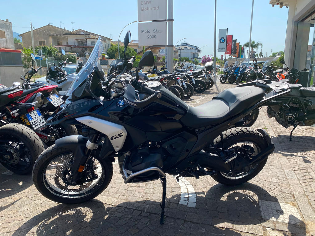 BMW R 1300 GS TRIPLE BLACK - 2025 - KM 3398