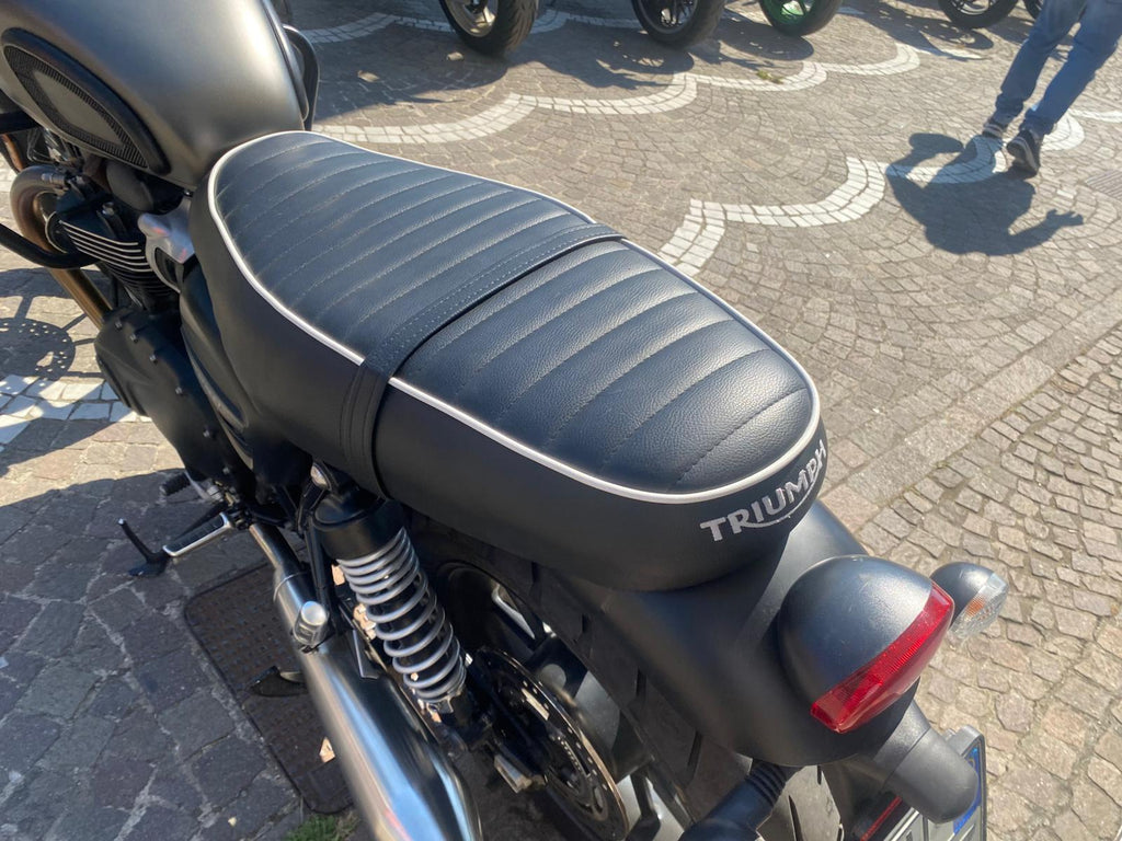 TRIUMPH STREET TWIN - 2021 - KM 10058