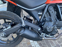 Carica l&#39;immagine nel visualizzatore di Gallery, DUCATI SCRAMBLER 400 SIXTY 2 - 2019 - KM 21357