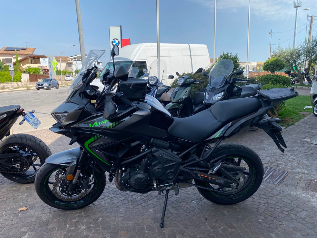 KAWASAKI VERSYS 650 - 2025 - KM 10082