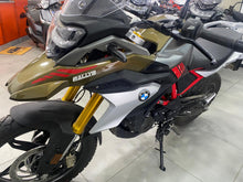 Carica l&#39;immagine nel visualizzatore di Gallery, BMW G 310 GS - 2023 - KM 404