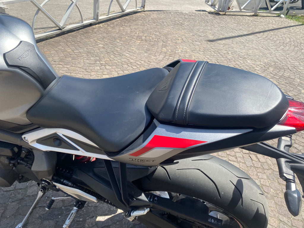 TRIUMPH STREET TRIPLE R - 2021 - KM 18899