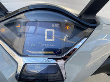 Carica l'immagine nel visualizzatore di Gallery, HONDA SH 125 - 2024 - KM 37044