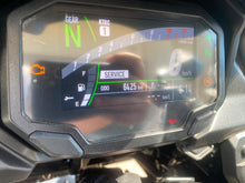 Carica l'immagine nel visualizzatore di Gallery, KAWASAKI VERSYS 650 - 2025 - KM 6425