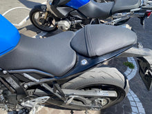 Carica l'immagine nel visualizzatore di Gallery, SUZUKI GSX 8S - 2025 - KM 5530