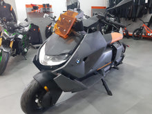 Carica l&#39;immagine nel visualizzatore di Gallery, BMW CE 04 - 2024 - KM 7193