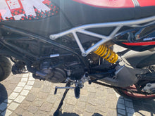Carica l'immagine nel visualizzatore di Gallery, DUCATI HYPERMOTARD 950 RVE - 2022 - KM 32199