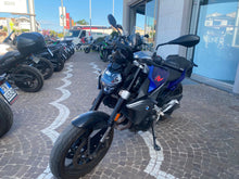 Carica l'immagine nel visualizzatore di Gallery, BMW F 900 R - 2020 - KM 31742