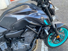 Carica l'immagine nel visualizzatore di Gallery, YAMAHA MT 07 - 2024 - KM 4979
