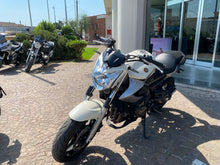 Carica l'immagine nel visualizzatore di Gallery, YAMAHA XJ6 - 2011 - KM 25947