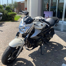 Carica l'immagine nel visualizzatore di Gallery, YAMAHA XJ6 - 2011 - KM 25947
