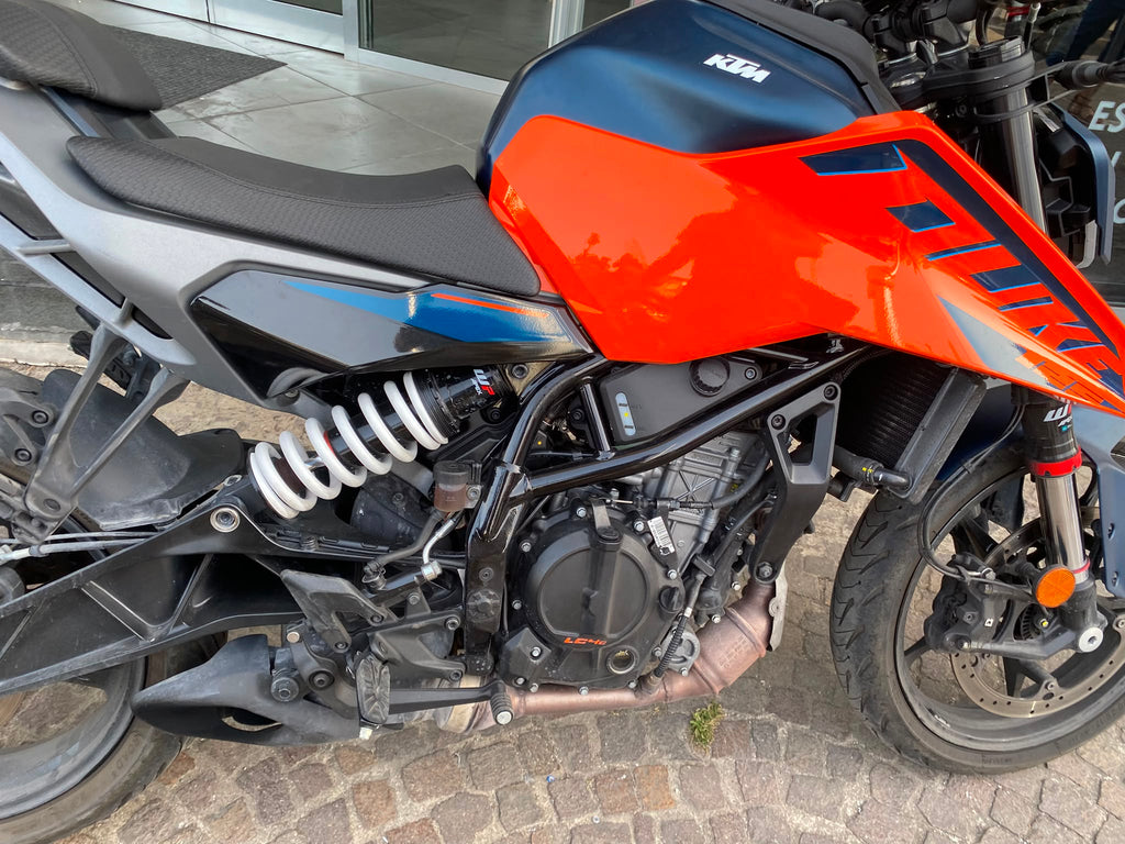 KTM 125 DUKE - 2025 - KM 5990