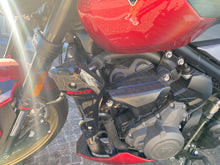 Carica l'immagine nel visualizzatore di Gallery, TRIUMPH TRIDENT 800 - 2026 - KM 1074