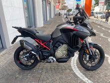 Carica l&#39;immagine nel visualizzatore di Gallery, DUCATI MULTISTRADA V4 S GRAND TOUR - 2024 - KM 7838