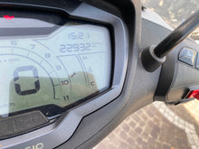 Carica l'immagine nel visualizzatore di Gallery, PIAGGIO BEVERLY 400 S - 2025 - KM 22932
