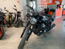 Carica l'immagine nel visualizzatore di Gallery, MOTO GUZZI V7 STONE - 2024 - KM 1166
