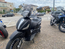 Carica l&#39;immagine nel visualizzatore di Gallery, PIAGGIO BEVERLY 300 - 2017 - KM 33547