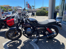 Carica l'immagine nel visualizzatore di Gallery, MOTO GUZZI V7 SPECIAL - 2024 - KM 7645