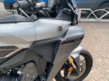 Carica l'immagine nel visualizzatore di Gallery, YAMAHA TRACER 9 GT - 2025 - KM 12690