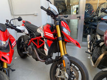 Carica l'immagine nel visualizzatore di Gallery, DUCATI HYPERMOTARD 950 SP - 2024 - KM 5463