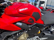 Carica l'immagine nel visualizzatore di Gallery, DUCATI STREETFIGHTER V4 S - 2020 - KM 18833