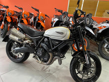 Carica l'immagine nel visualizzatore di Gallery, DUCATI SCRAMBLER 1100 - 2021 - KM 25344