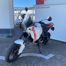 Carica l'immagine nel visualizzatore di Gallery, DUCATI DESERT X - 2022 - KM 19382