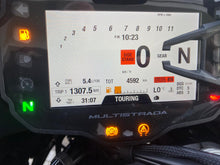 Carica l'immagine nel visualizzatore di Gallery, DUCATI MULTISTRADA V2 S - 2024 - KM 4592