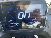 Carica l&#39;immagine nel visualizzatore di Gallery, VOGE VALICO 525 DSX - 2023 - KM 6550