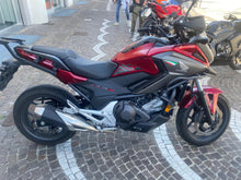 Carica l&#39;immagine nel visualizzatore di Gallery, HONDA NC 750 X DCT - 2019 - KM 13564