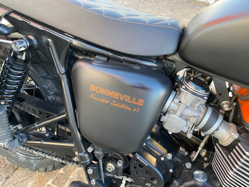 TRIUMPH BONNEVILLE LIMITED EDITION - 2015 - KM 20460