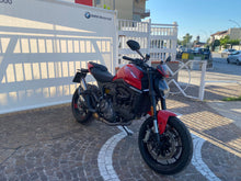 Carica l'immagine nel visualizzatore di Gallery, DUCATI MONSTER 937 + - 2026 - KM 2302